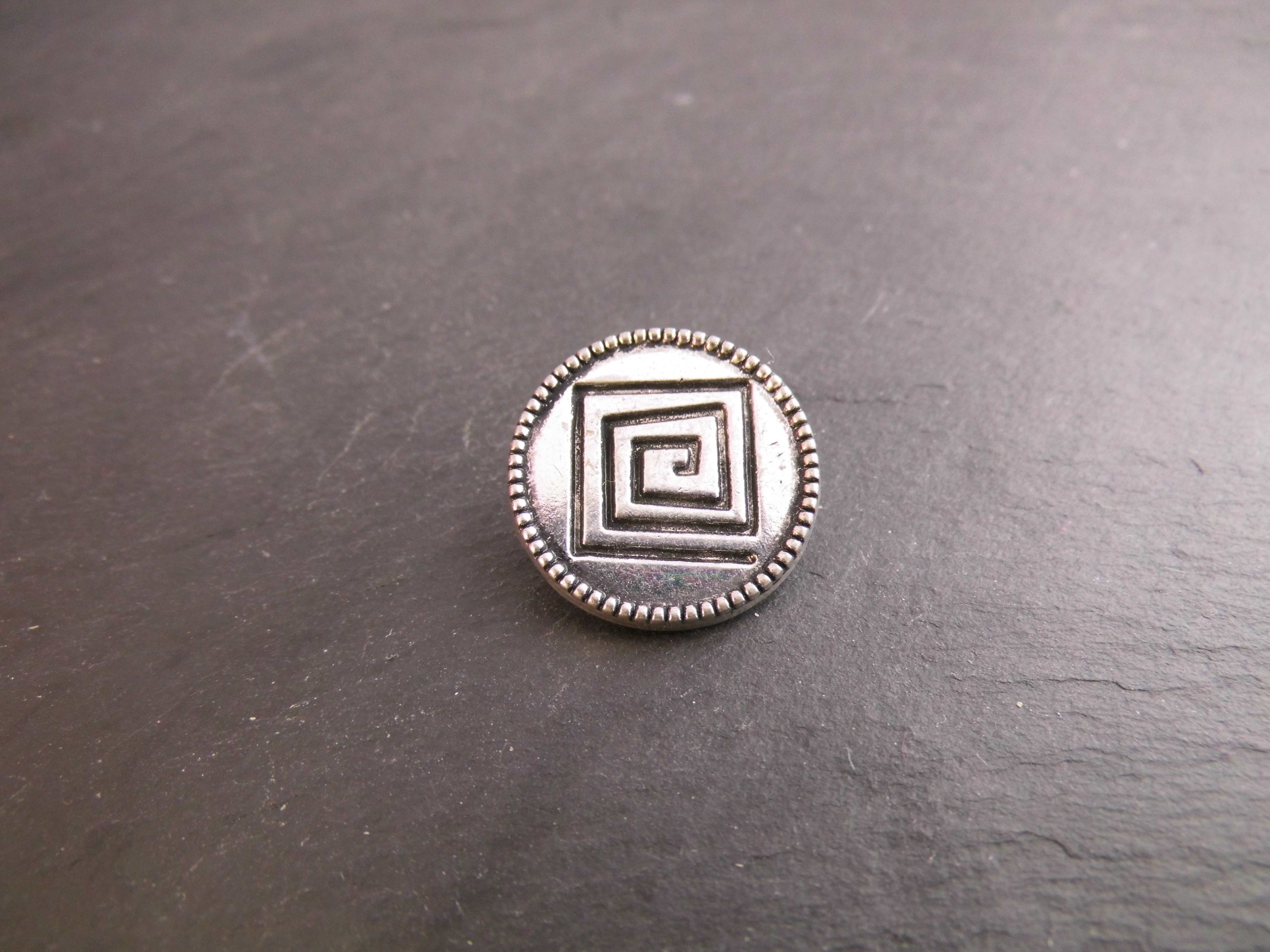 Click Button Metall verschiedene Motive