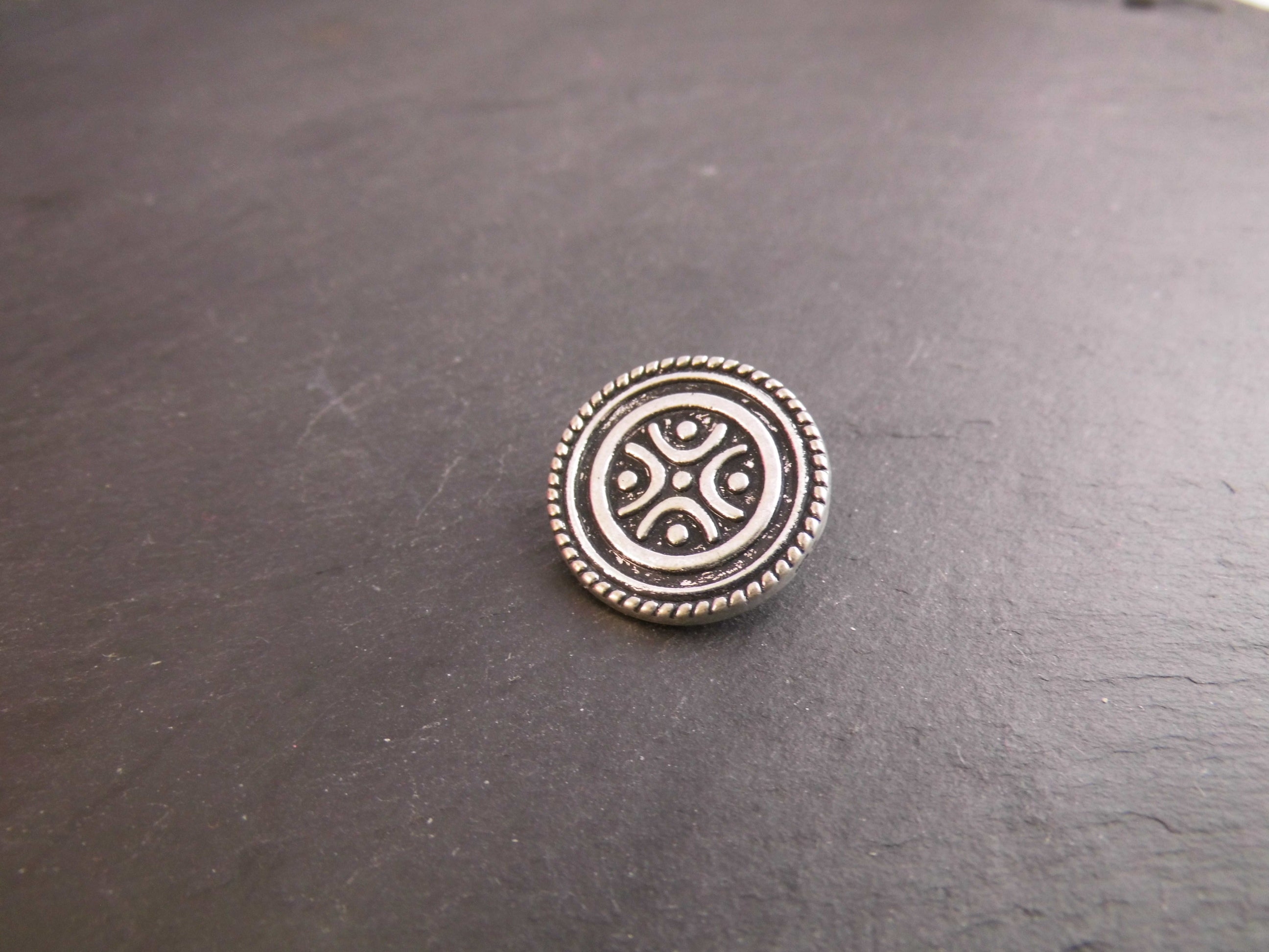 Click Button Metall verschiedene Motive