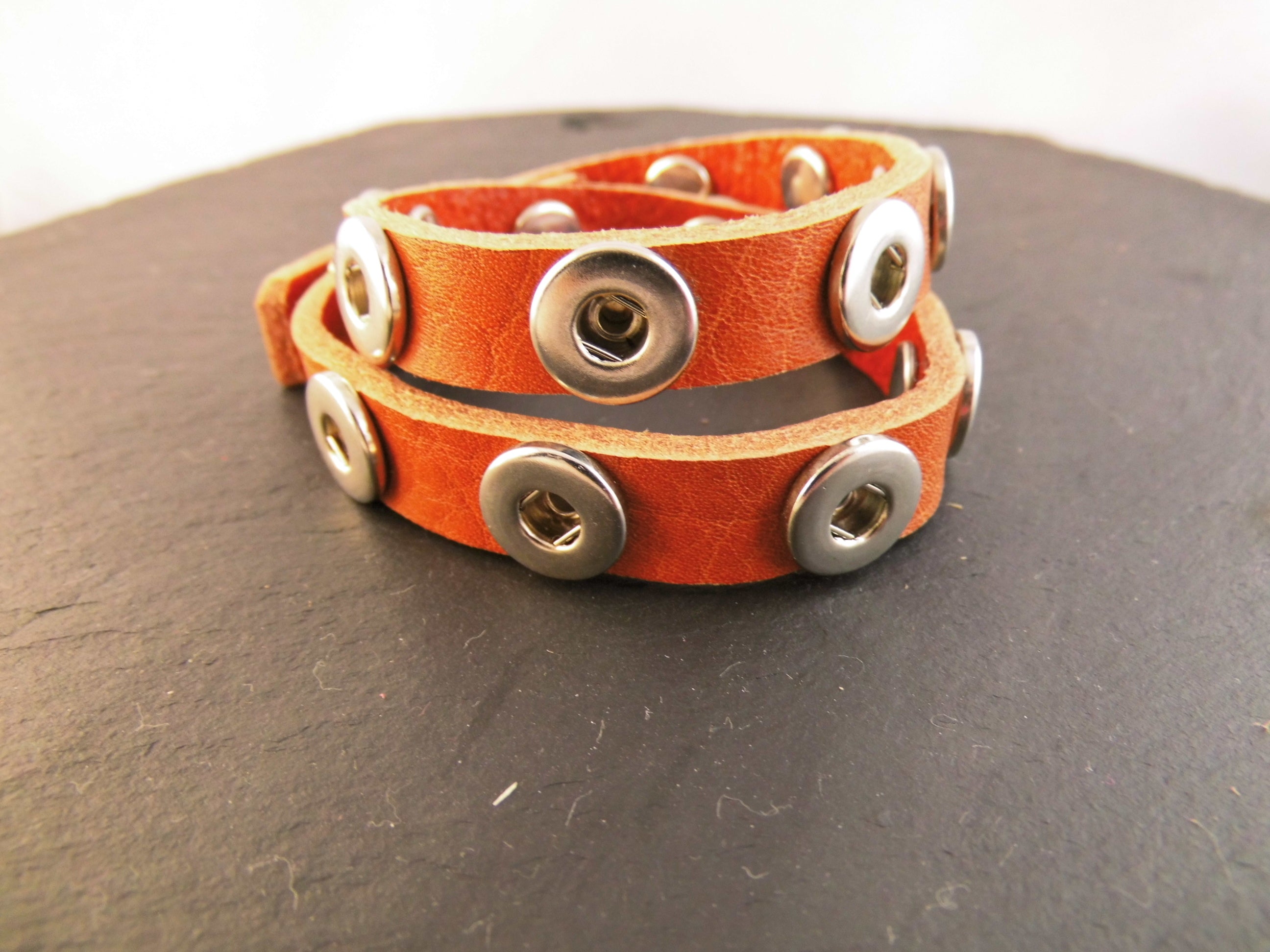 Mini Click Button Wickelarmband in verschiedenen Farben