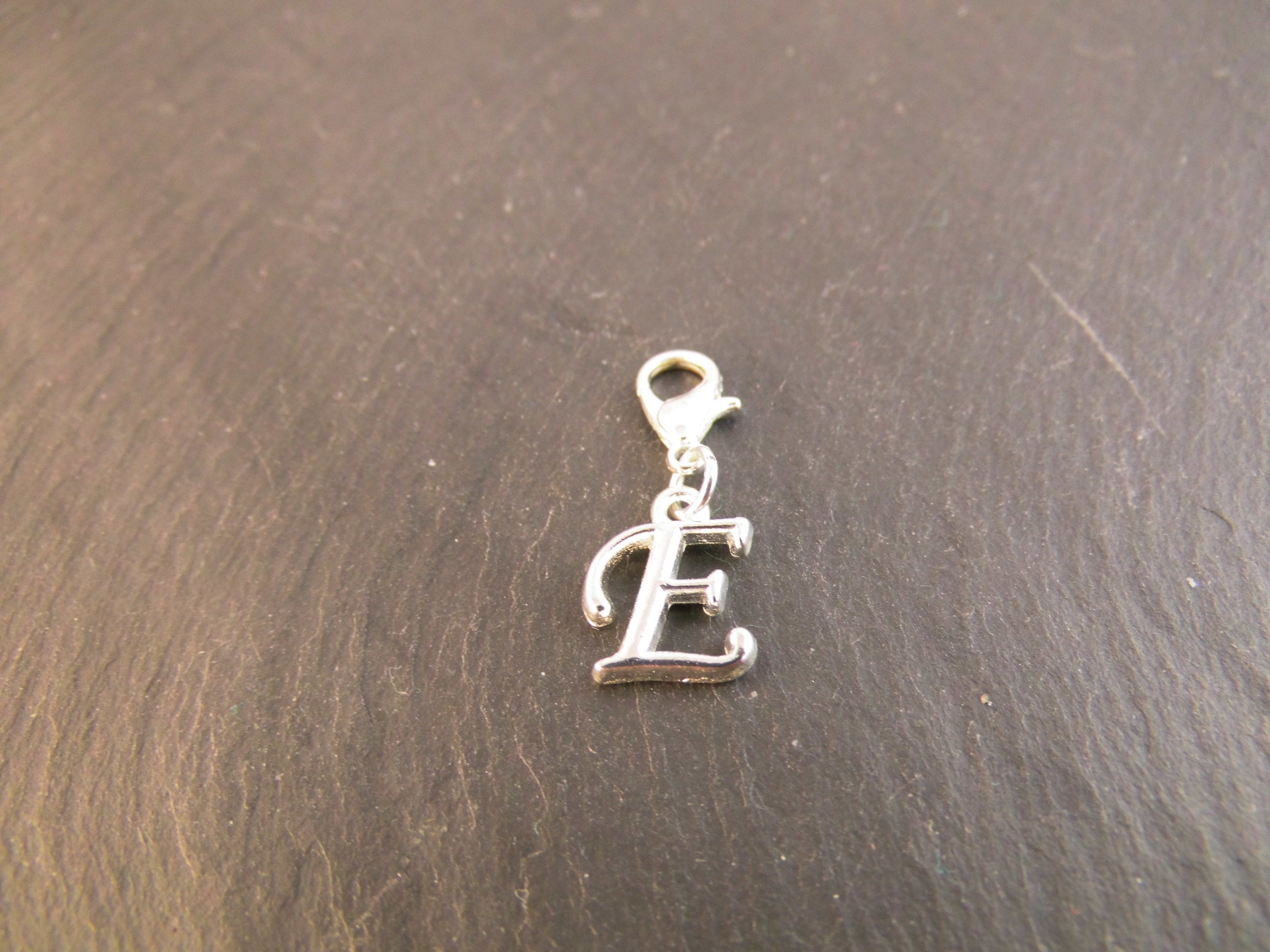 Charm Anhänger Bettelarmband Alphabet