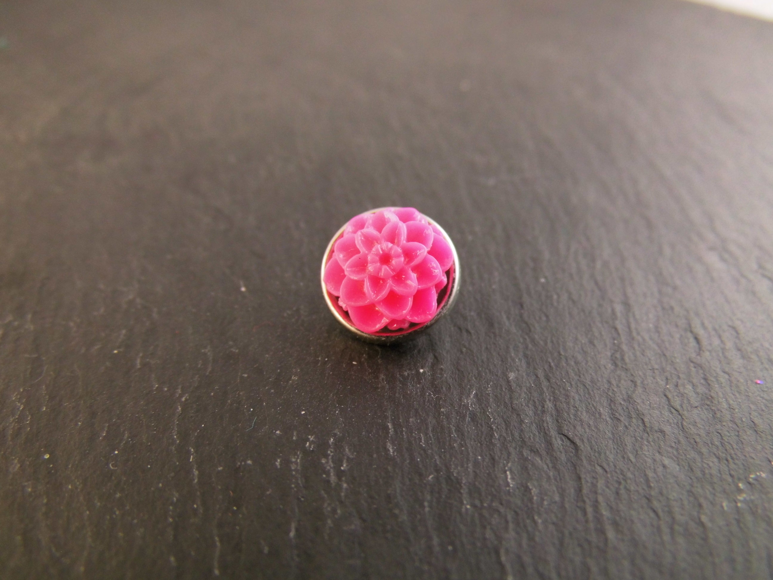 Mini Click Button Blume verschiedene Farben