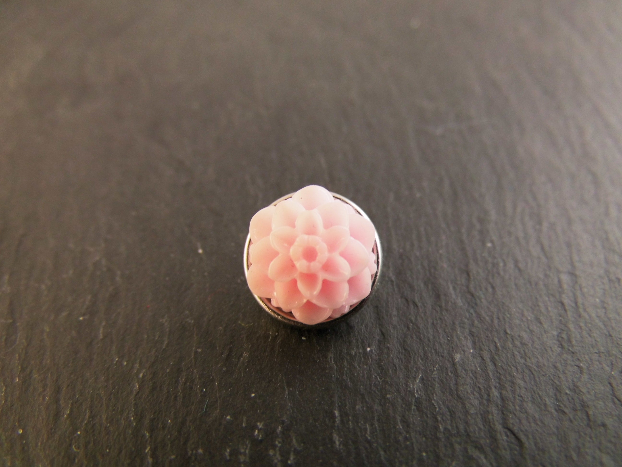 Mini Click Button Blume verschiedene Farben